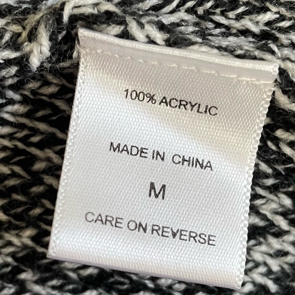 New York & Company Cardigan - Picture 7 of 9